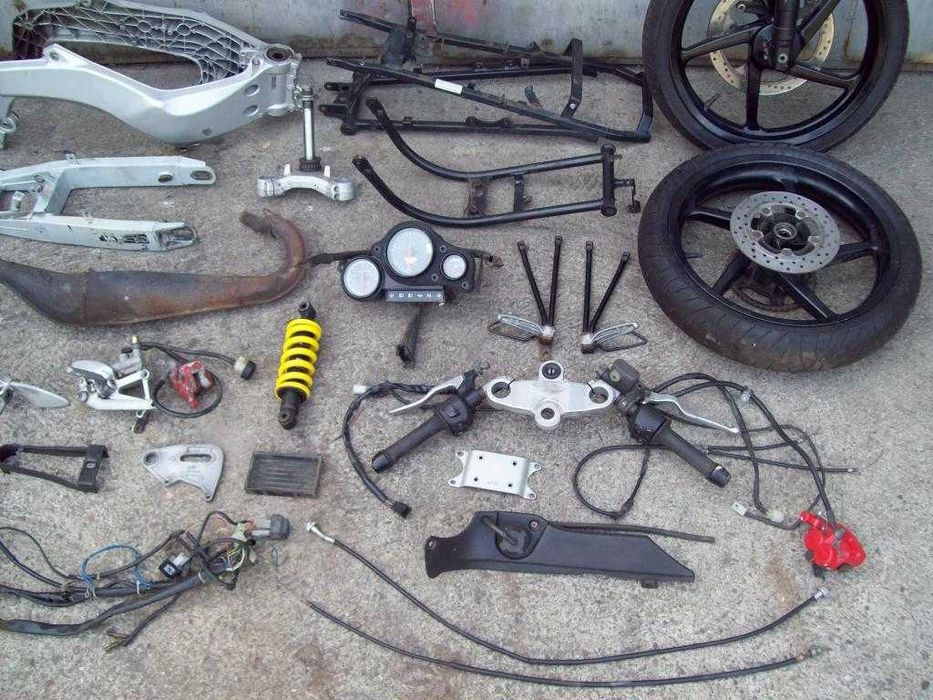 Запчастини Aprilia RS,RX,SX,SXV,MX,RSV,AM6,Tuono,Rotax,Derbi.