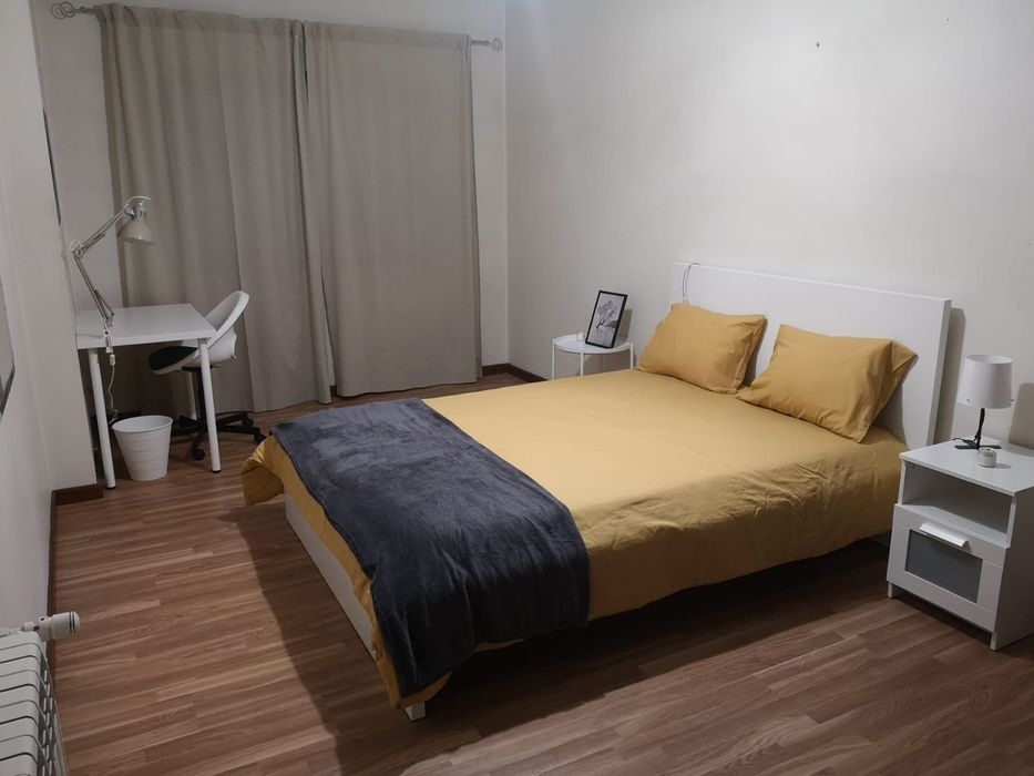 Quarto Azurém - Estudante