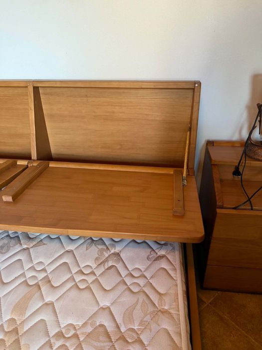 Mobilia quarto pinho maciço da "Cerne"