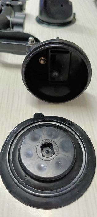 Uchwyt potrójny z przyssawkami do samochodu kijek do selfie 4864