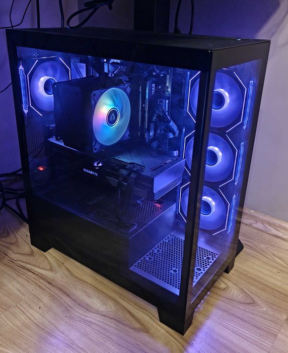 Bardzo mocny komputer gamingowy / do pracy - Ryzen 5 7600 + RX 7700 XT