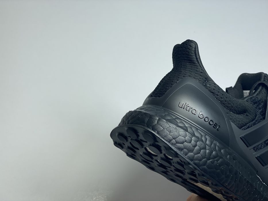 42-26.5см ОРИГІНАЛ 100% Кросівки ADIDAS ULTRABOOST 1.0 HQ4199