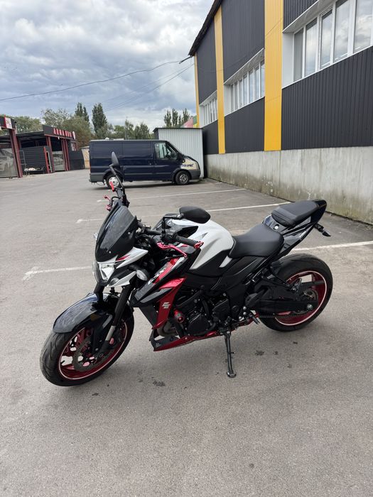 Suzuki Gsx-S 750