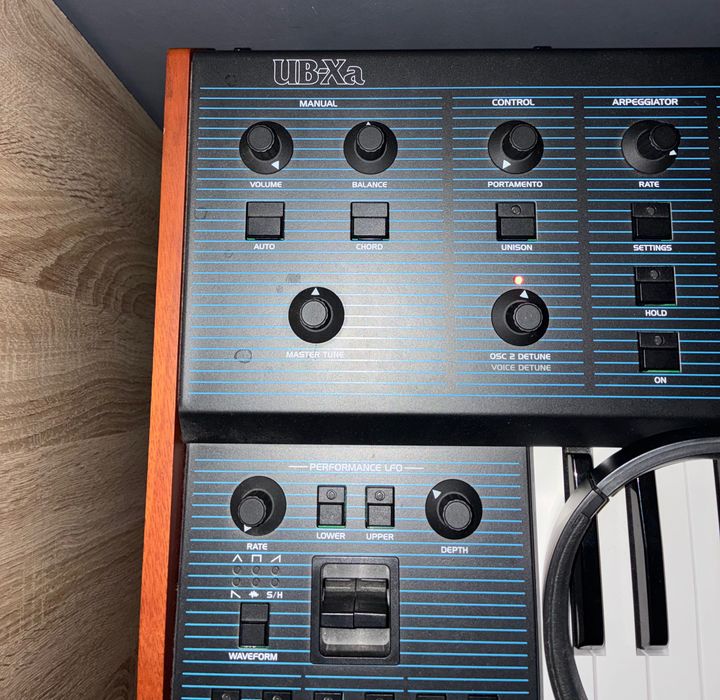 Syntezator Behringer UB-Xa STAN IDEALNY