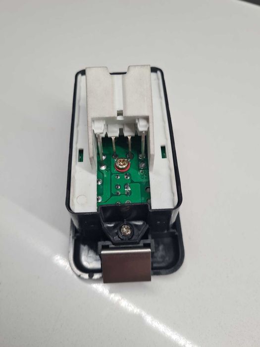 Botão de controle do vidro elétrico