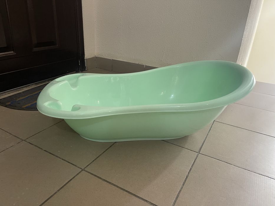 Дитяча ванна в хорошому стані. Безкоштовно