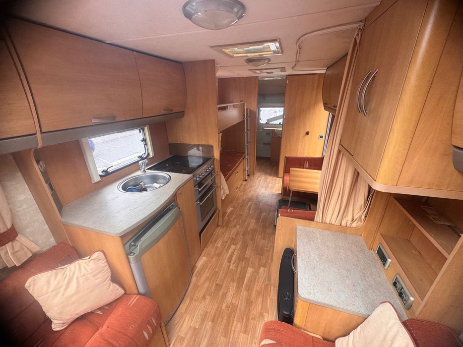 Swift Charisma 590 - 6 camas