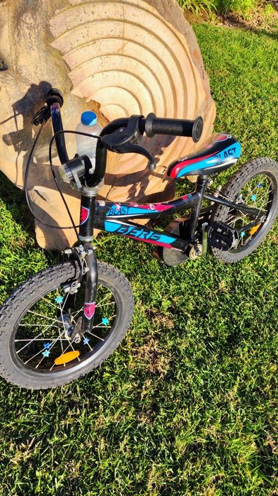 Bicicleta de criança 4-6 anos preta