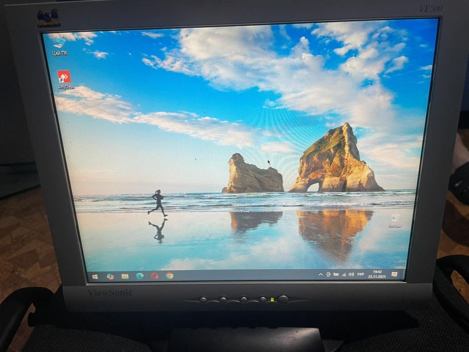 Монітор ViewSonic