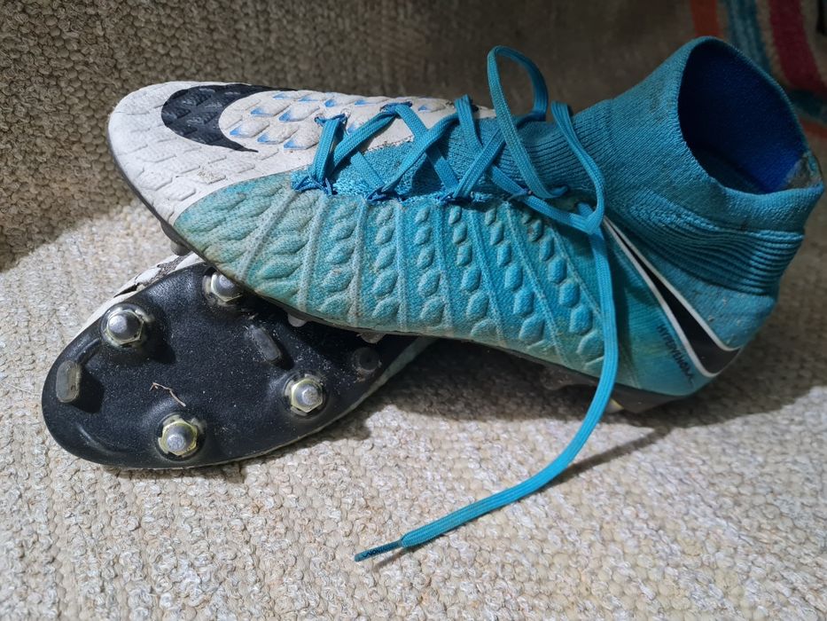 Chuteiras nike hypervenom pitons mistos