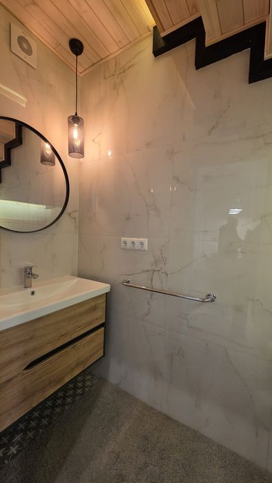 Затишний сучасний будинок