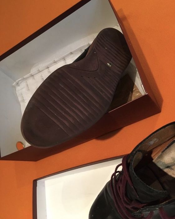 Botas NOBRAND NOVAS (usadas uma única vez ) pele cabedal