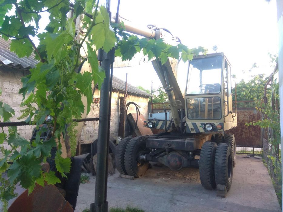 Екскаватор Warynski k406