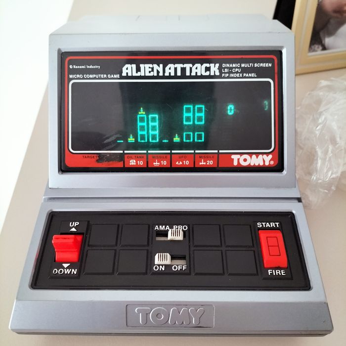 TOMY Alien Attack