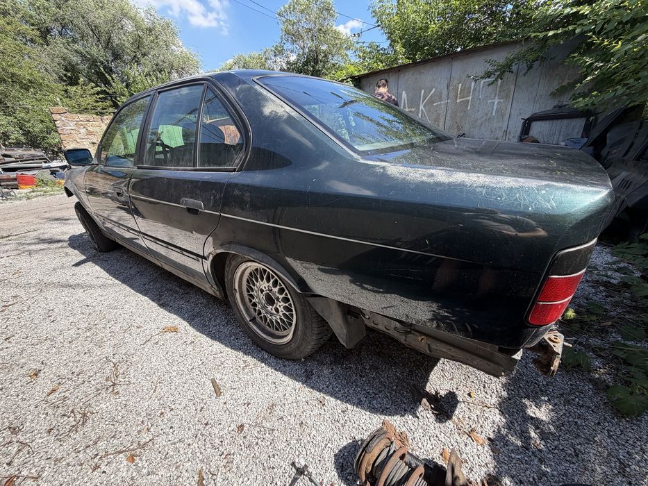 BMW E34 540i кузов на колесах бмв е34