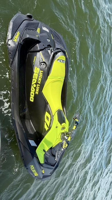 Sea doo spark trixx 2up 2023