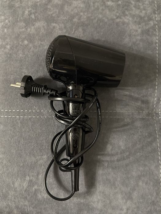 Фен маленький Philips