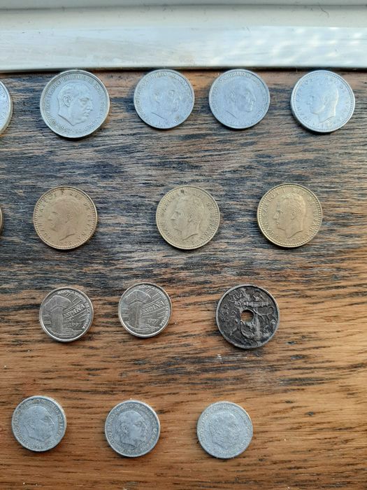 Moedas de Espanha (25, 5, 2, 1, 0,50, 0,10)