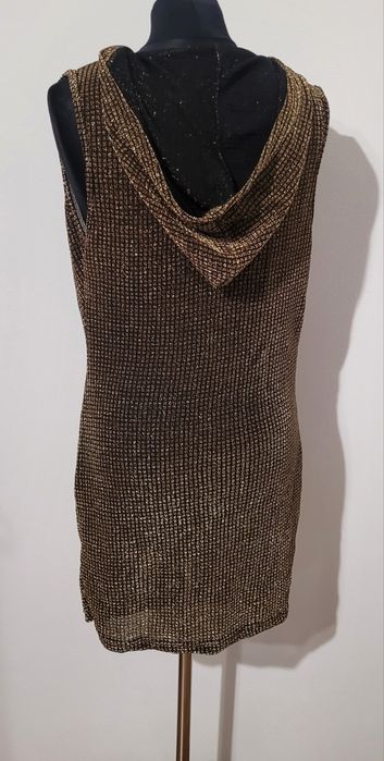 Nowa zjawiskowa mieniąca się sukienka koktajlowa z kapturem rozm. 40