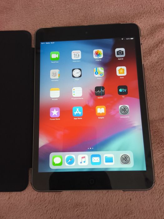 iPad  mini2 16gb w dobrym stanie .