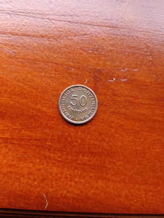 Moeda antiga de 1957