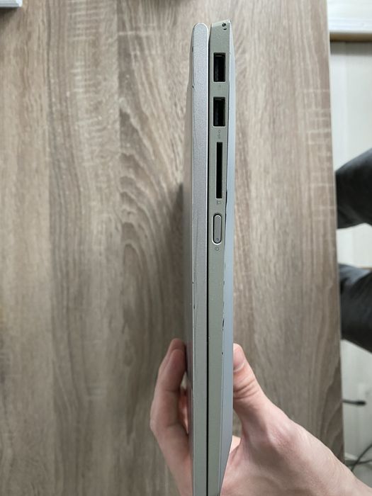 Lenovo flex 5 r7 4700u 8/256 АКБ 100%