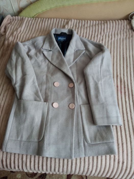 Пальто жіноче