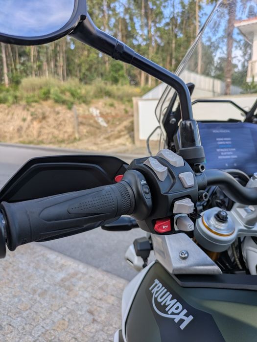 Triumph tiger 900 rally pro
