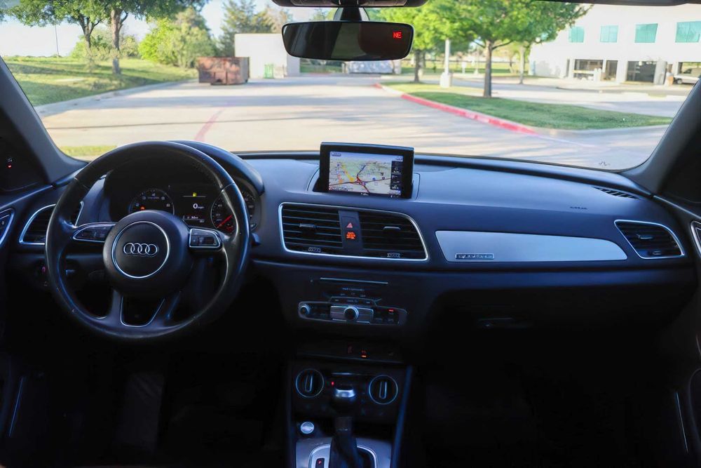 Audi Q3      2018