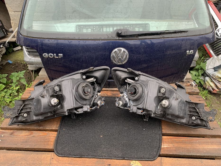 Фари Mitsubishi Lancer 9 Мітсубіші Лансер 9