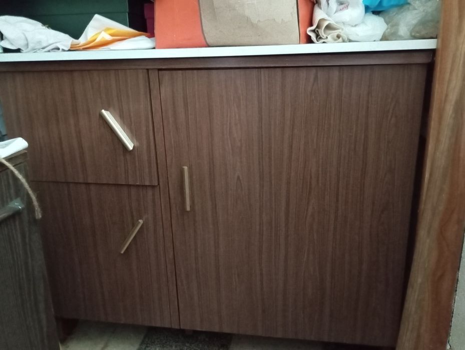 Mesa para máquina de costura