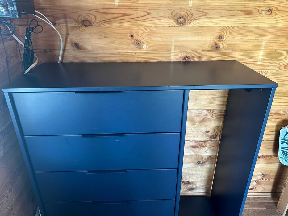 Cómoda com camiseiro Ikea