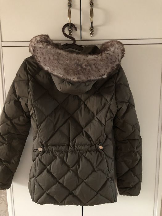 Пуховик жіночий короткий розмірS фірми Dutti Massimo