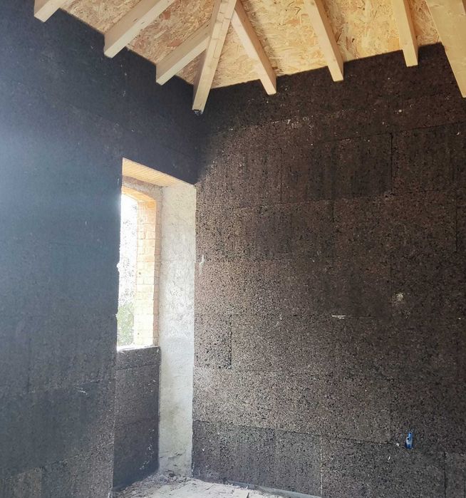 Aglomerado Negro Expandido de Cortiça na Construção