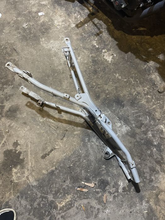 Продам Підрамник на Loncin 300/250