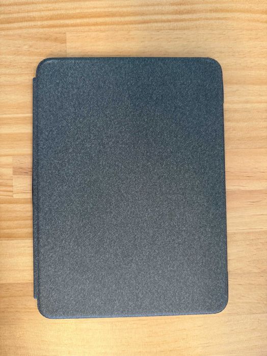 Logitech Combo touch - Case e teclado iPad Air 4th e 5th (M1)