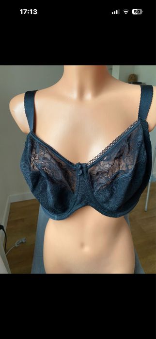 90 F czarny stanik conturelle