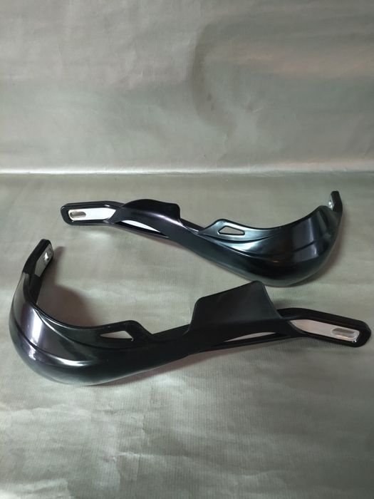 Protetores de mãos para mota