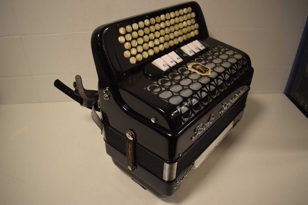 Acordeao Paolo Soprani 3 Voz 96  Baixos, N . 125