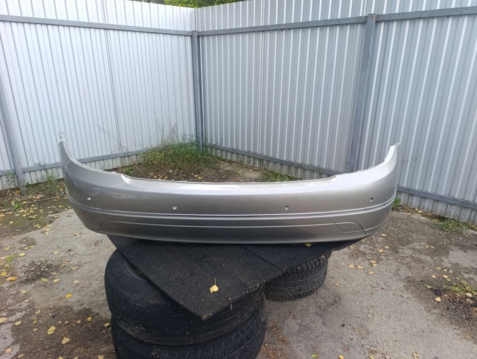 Бампер задній Mersedes c w204 мерседес
2011-2014 рік
A 204 885 1025