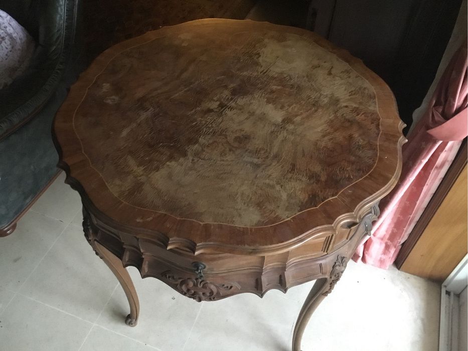 Mesa de jogo antiga