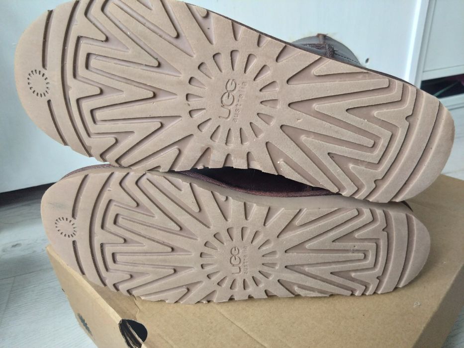 Чоботи UGG оригінал міняю на 41 розмір