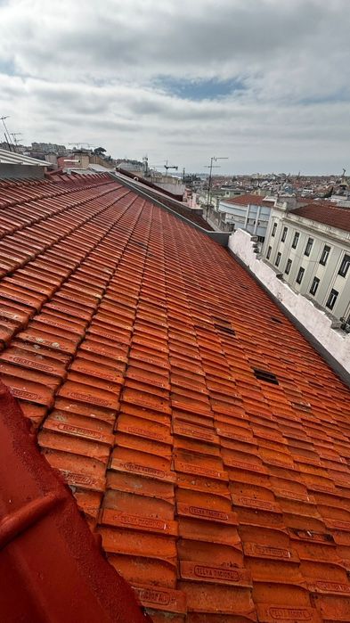 Alpinismo industrial/ Construção e remodelação  integral.