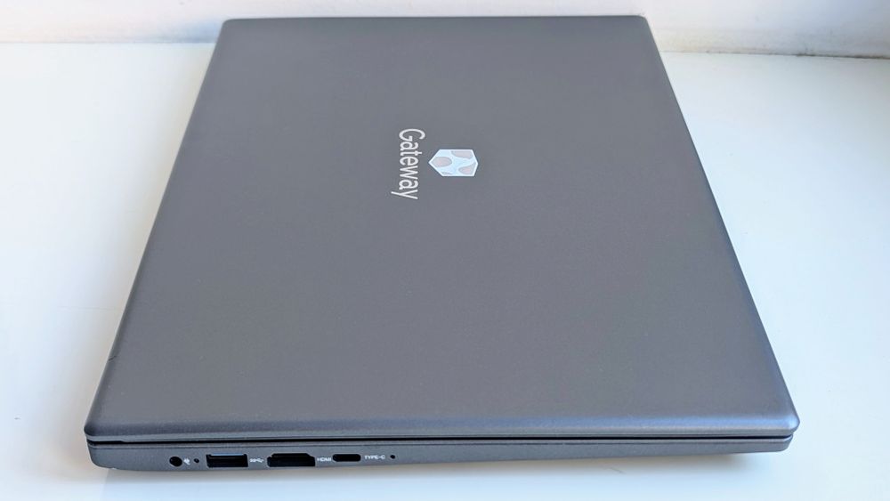 Тонкий ноутбук Gateway 14 AMD Ryzen R5 3500 8Gb DDR4 128-1Tb SSD IPS