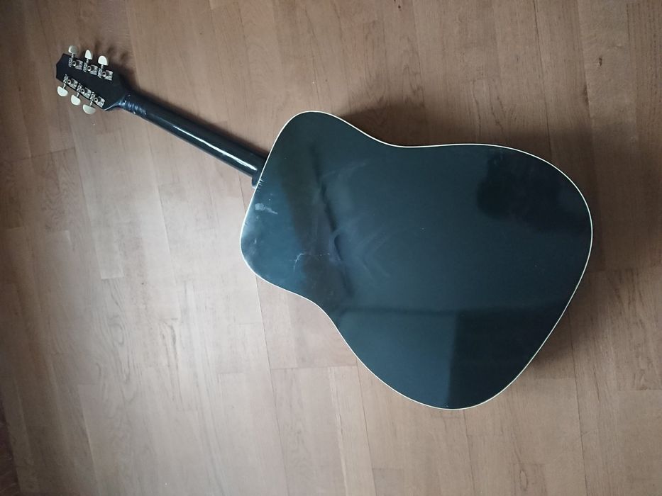 Гітара з чохлом, ще одна є в моїх оголошеннях
