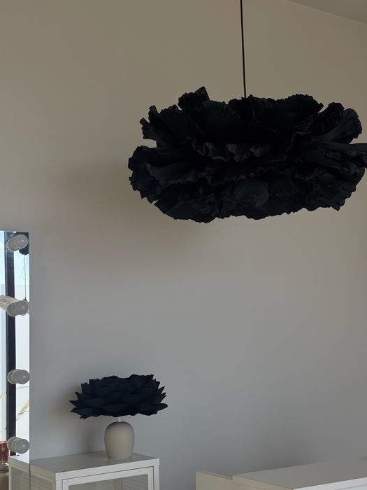 Lampa kwiat z włoskiej krepiny