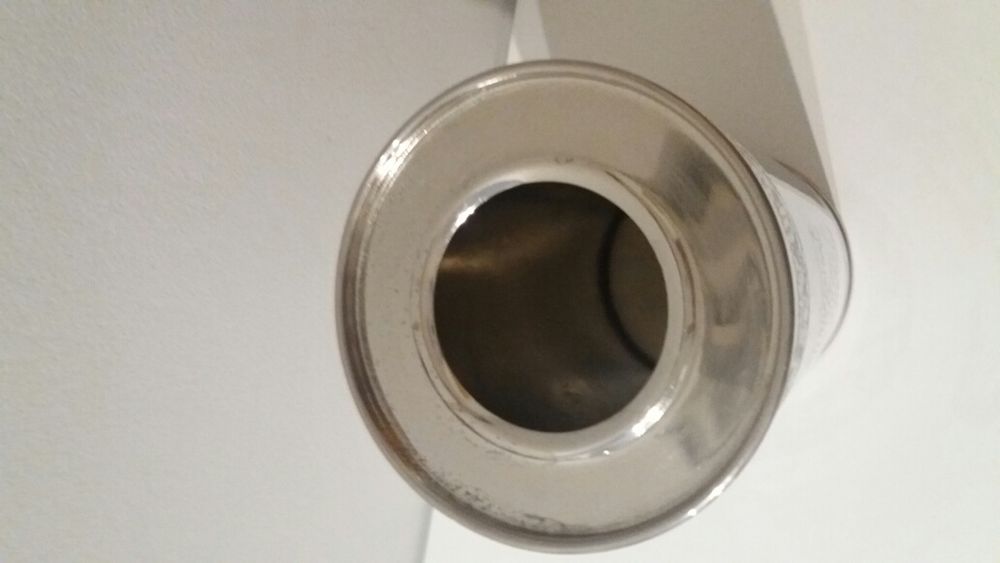 Conjunto de três latas