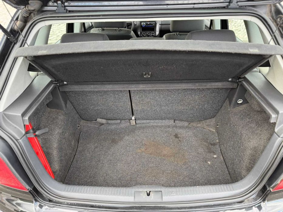 Volkswagen Polo 1.2 Gasolina 2006 (Apenas 155.000km)
