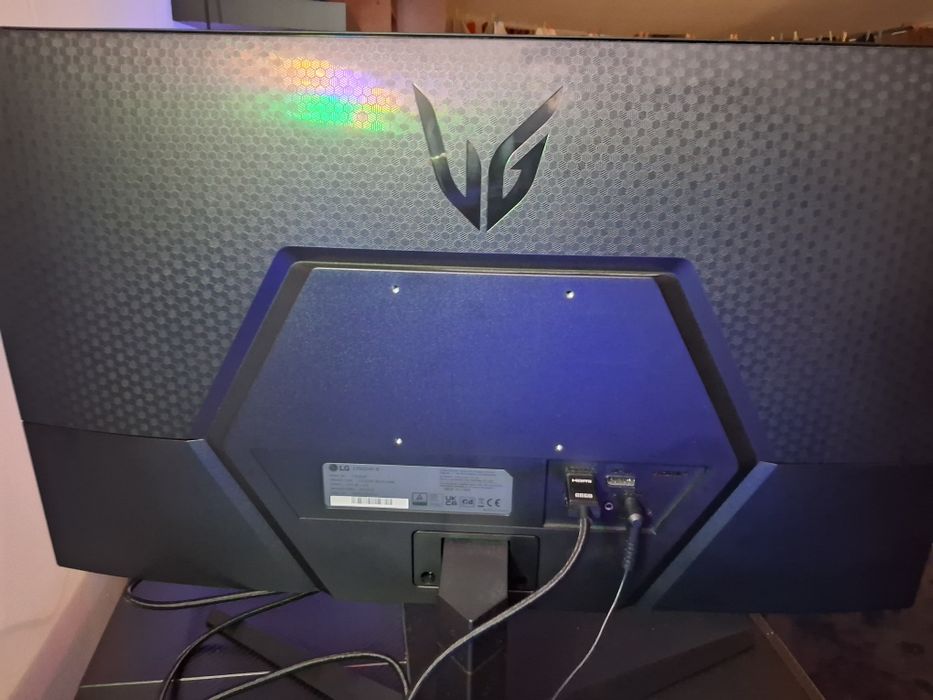 Excelente oportunidade ,Vendo  Monitor gaming LG ultragear 27GQ50F ful