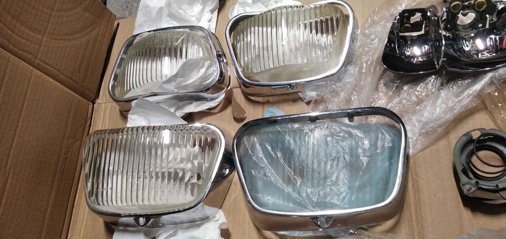 kierunkowskaz mercedes w110 klosz plus ramka nowy chrom